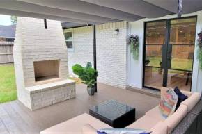 Memorial-Spring Branch-Galleria-Beautifully remodeled Home centrally located